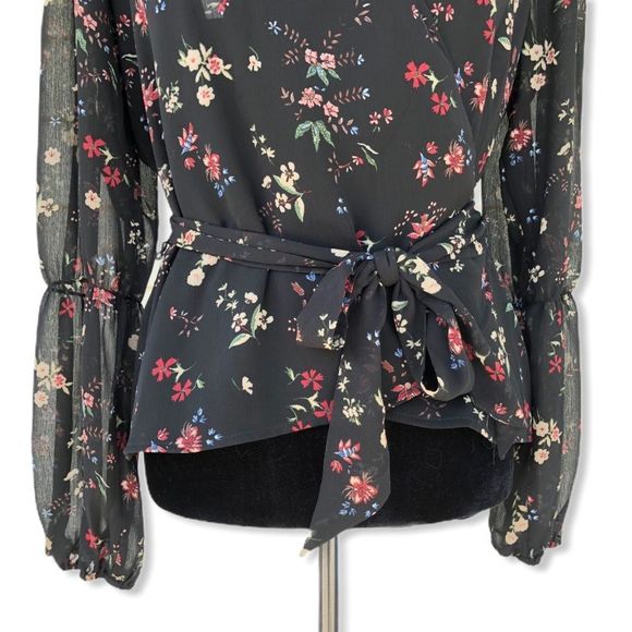 Sanctuary Dark Floral Long Sleeve Wrap Blouse NWT size Small - Picture 5 of 13